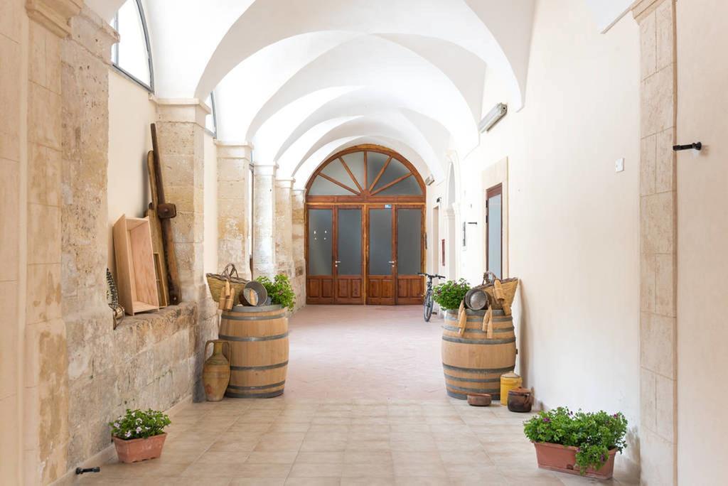 Il Campanile Hotel Vizzini Exterior photo